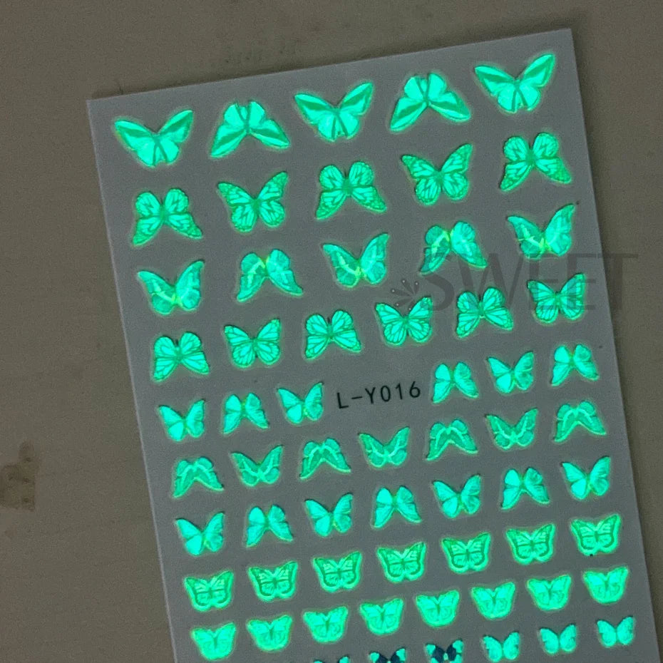 Nagel-Sticker 2025: 3pcs Luminous-Butterfly Glow-Dark - Manicure Art Collection