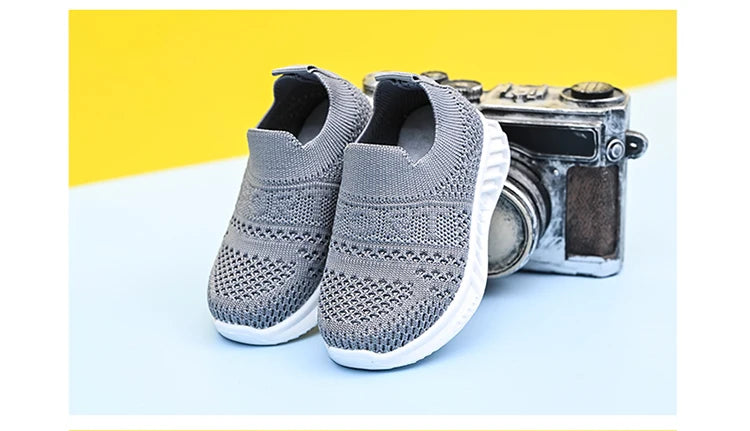 Kinder Sneaker 2025 - Toddler Schuhe Jungen Mädchen - Weiches Innenfutter Rutschfest Gummi Außensohlen - Baby Atmungsaktive Sportsschuhe