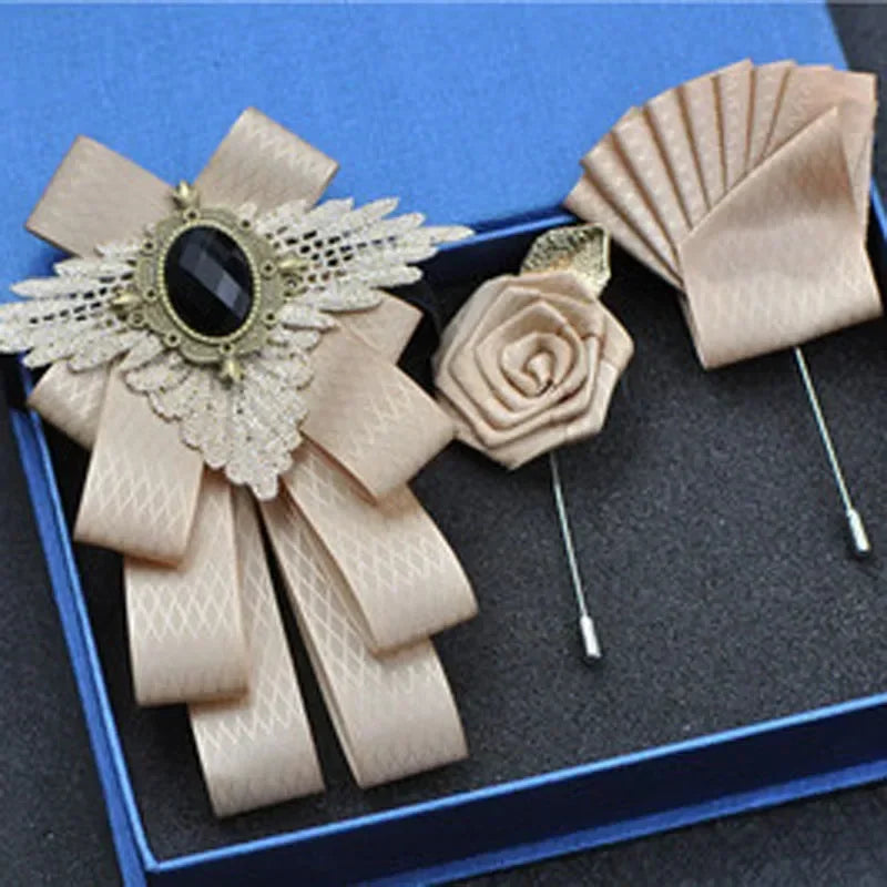 Hochzeits-Set 2025: British New Fashion Men's Wedding Performance Groom - Wedding-Party Flower Collar Bow Tie Pocket Towel Square Set Men Accessories Collection