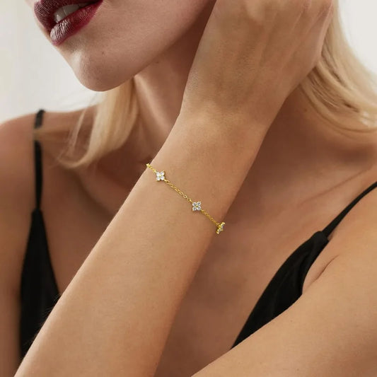 Brățară din argint 925, model floral cu patru foi, 19cm