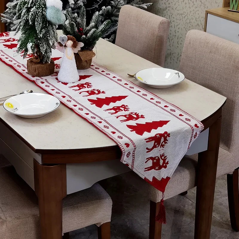 FestiveTree Tischdecke Santa Rot - Kapazität 1 Stück, Größe 135x180 cm