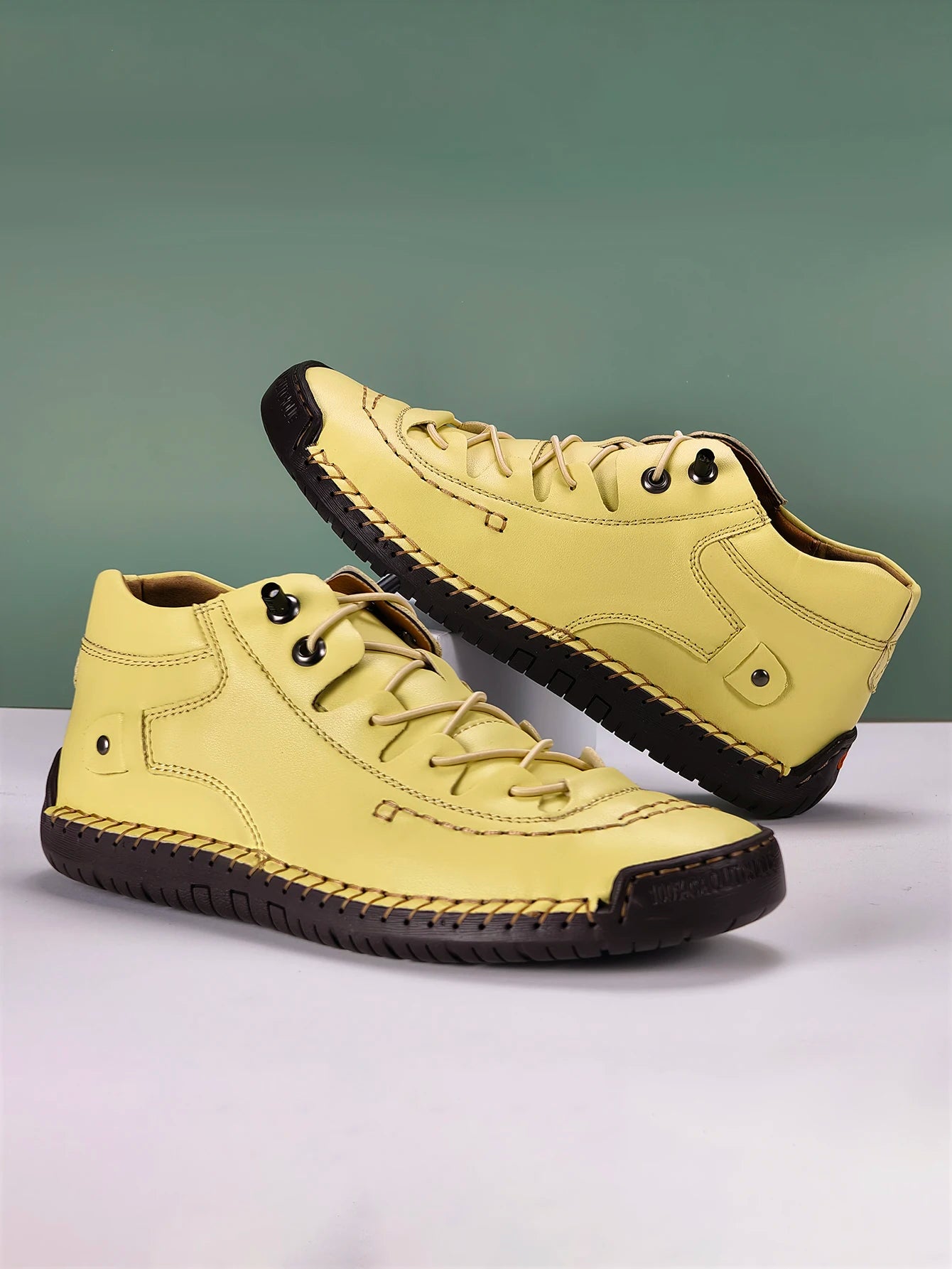 New Fashion Sneakers Women Hand-stitching Leather Casual Shoes Design Platform Loafers Breathable Flats Shoe Driving Plus Size