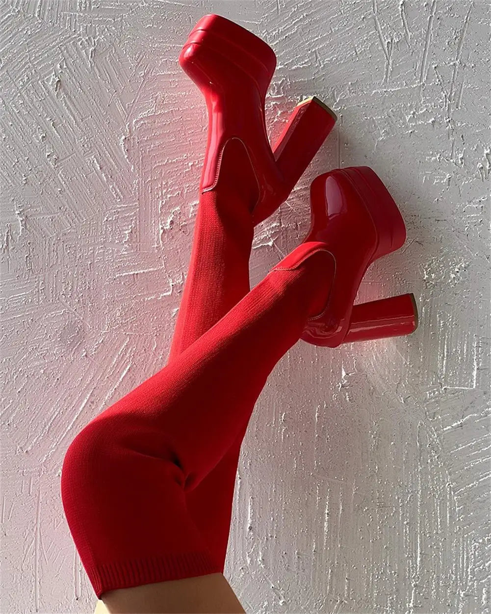 Ghete peste genunchi KarinLuna cu toc cu platformă - lungimea tijei deasupra genunchiului, înălțimea tocului 8 cm, mărime standard