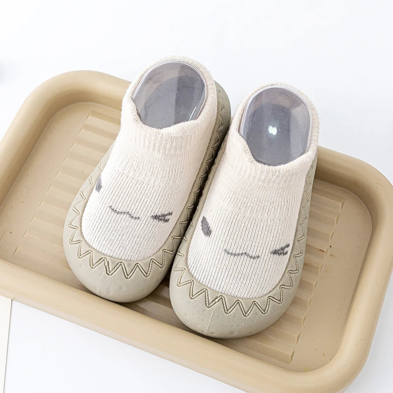 Baby Socken Schuhe 2025 - Säugling Süße Cartoon Kinder Junge Schuhe - Weiche Gummi Sohle Kind Boden Sneaker BeBe Booties Kleinkind Mädchen Erste Laufschuhe 1-3J