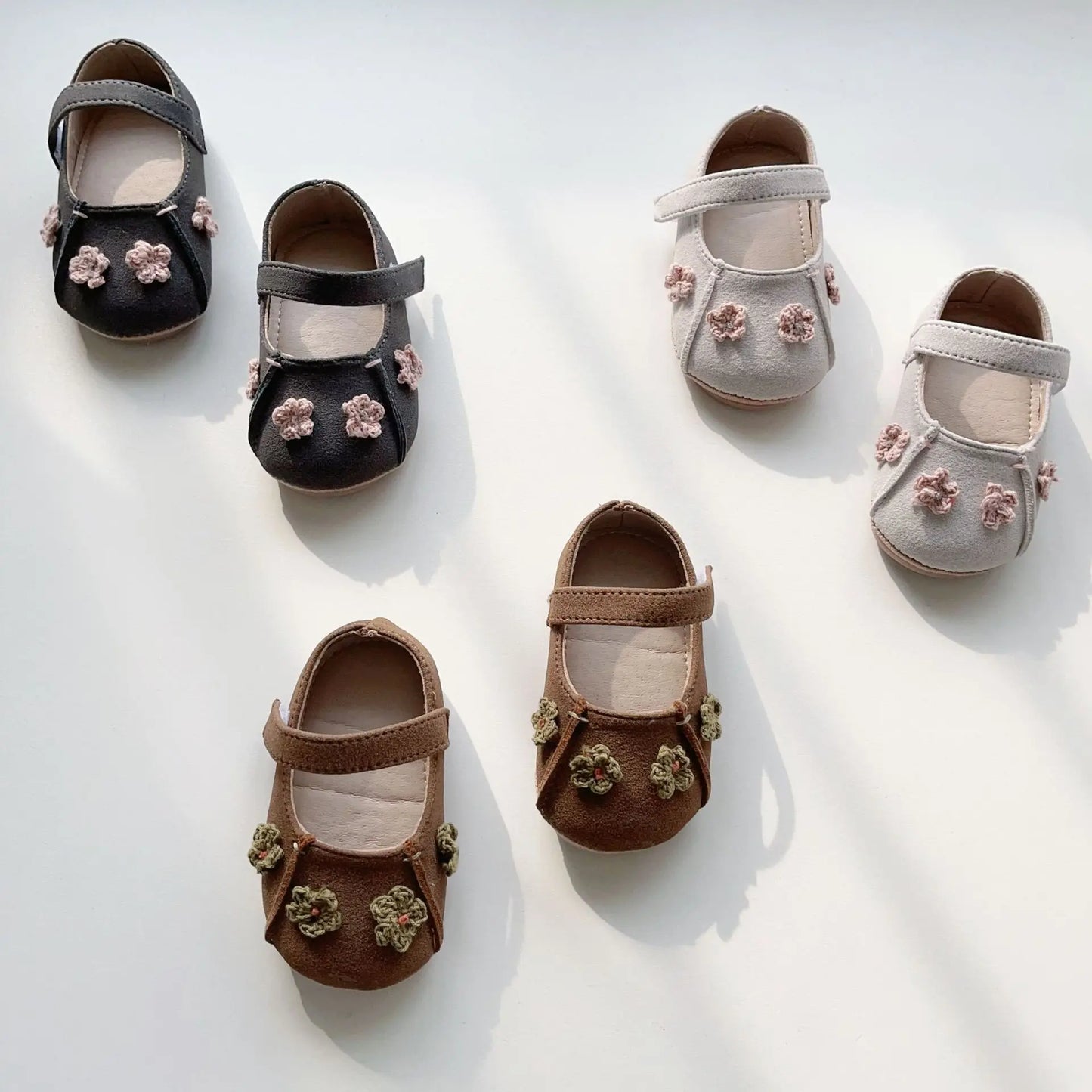Mädchen Schuhe 2025 - Frühling Baby Prinzessin Koreanische Edition Blumen - Elastik Band Weiche Sohle Sneakers 1-3J