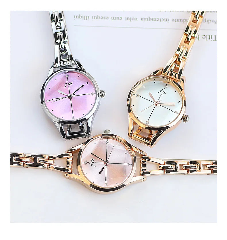Retro Strass Uhr 2025 - Frauen Armband Uhren Elegant Roségold - Damen Luxus Quarz Armbanduhr Relojes Para Mujer