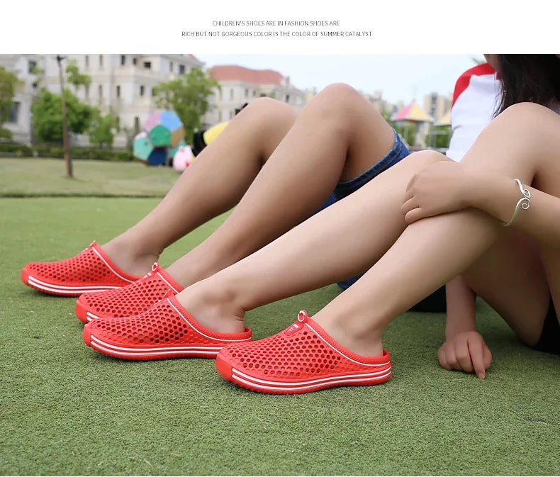 Herren-Pool-Sandalen 2025: Sonkpuel Komfortable Männer Pool Sandalen Sommer Outdoor Strand Schuhe Männer Slip on Garten Clogs Lässige Wasser Dusch Hausschuhe Unisex Zapatos Kollektion