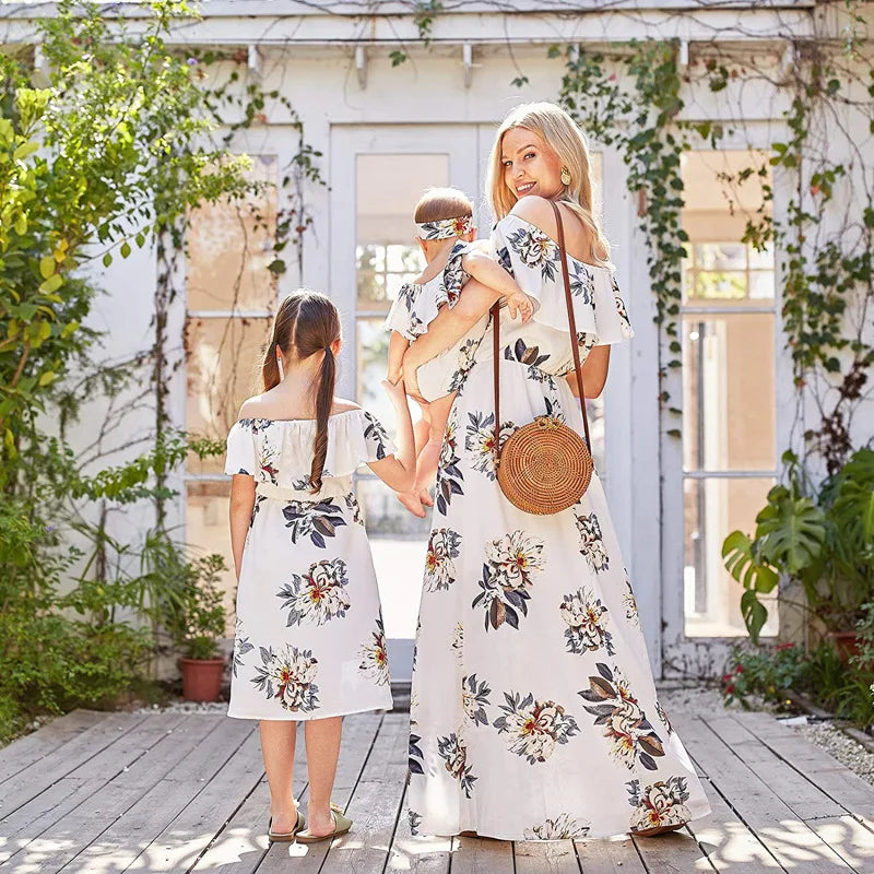 New Mother Daughter Summer Dresses Floral Slash Neck Beach Chiffon Dress Mom Mommy and Me Loose Dress Family Matching Outfits