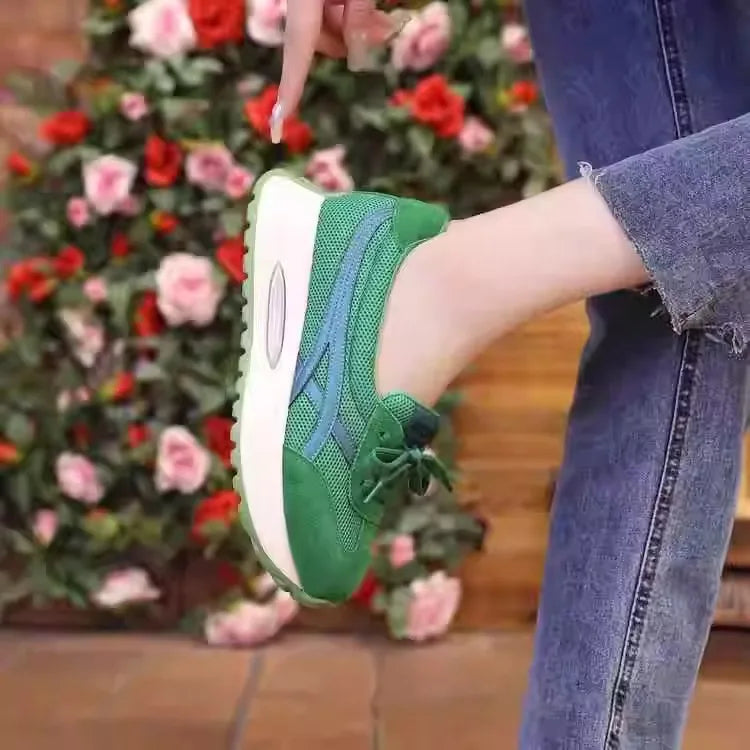 Women Sneakers 2025 New Breathable Loafers Lace Up Outdoor Large Size Office Women Lightweight Walking Shoes for Women Shoes