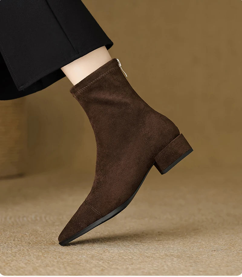 Ghete UETEEY cu talpă întoarsă și vârf ascuțit - Înălțimea tocului 3-5 cm, căptușeală din microfibră, fermoar