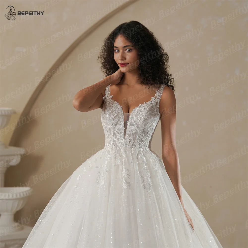 BEPEITHY V-Ausschnitt Brautkleid - Ärmellos Elfenbein Gr S M