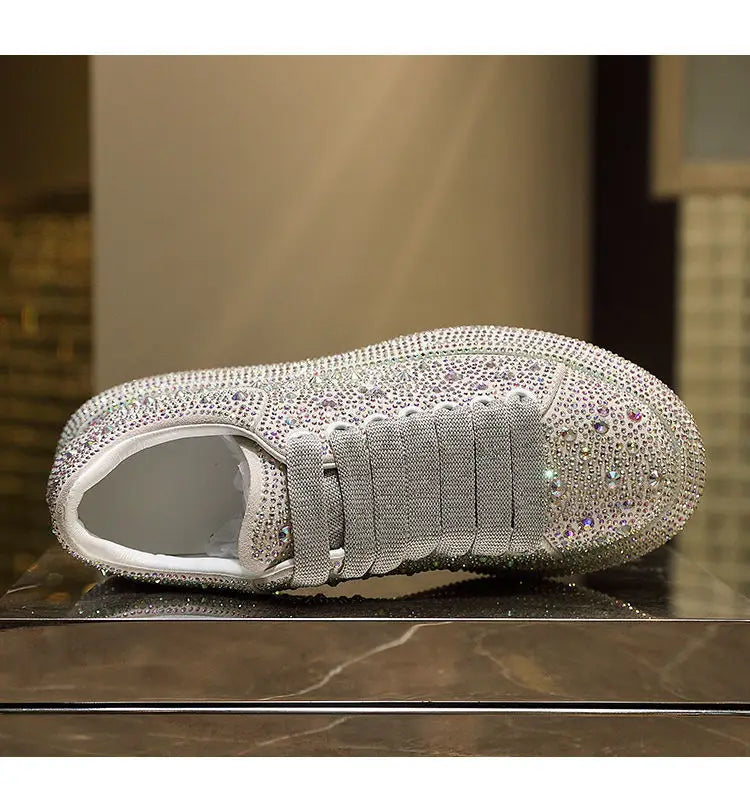New Brand Women Fashion Casual Glitter Sparkling Sneakers Women Encrusted Lace Up Shoes White Sole Fashion Street Sneakers Shiny