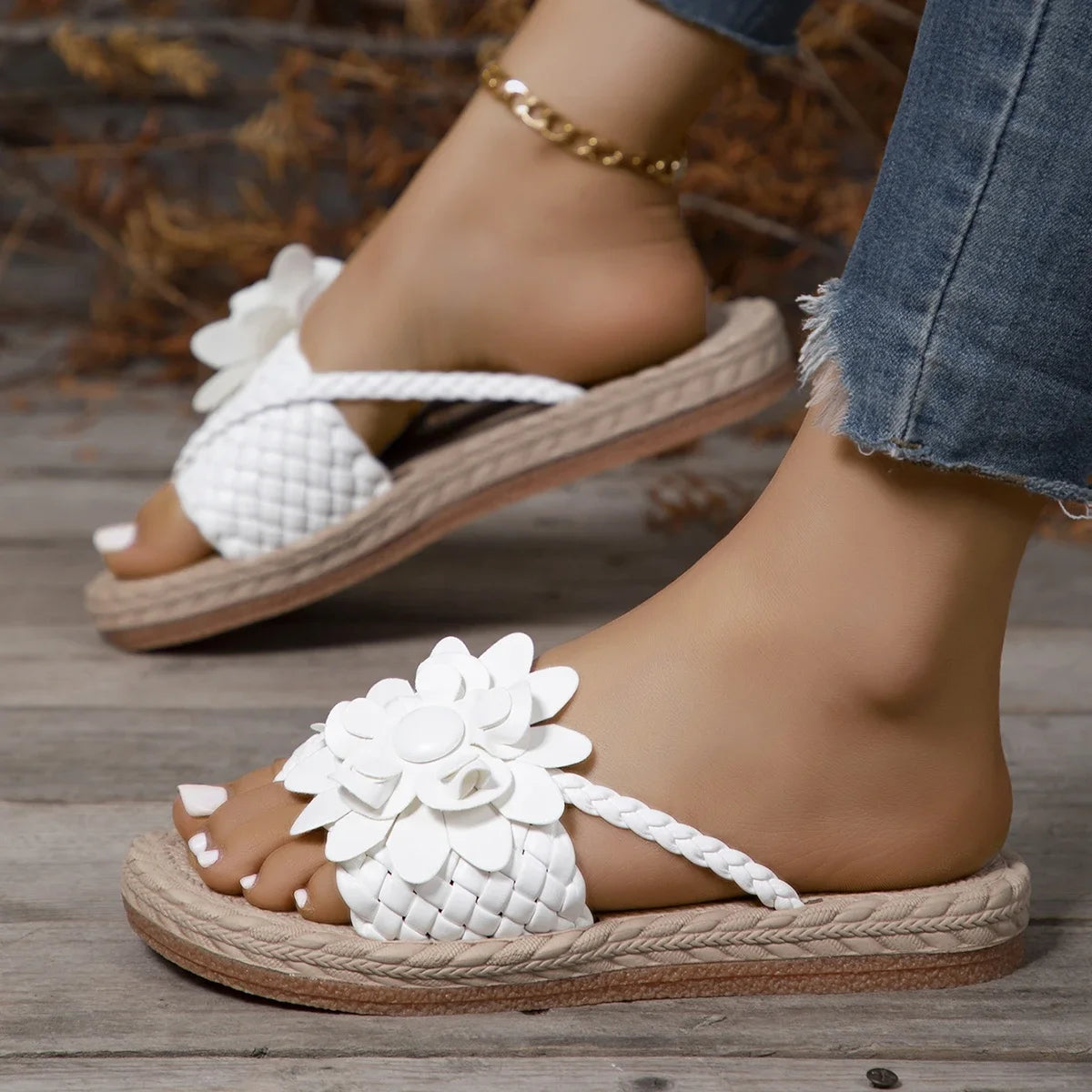 Summer Floral Braided Flat Slippers Classics Solid PU Leather Women Non Slip Flip Flops Soft Comfortable Beach Sandals Femme
