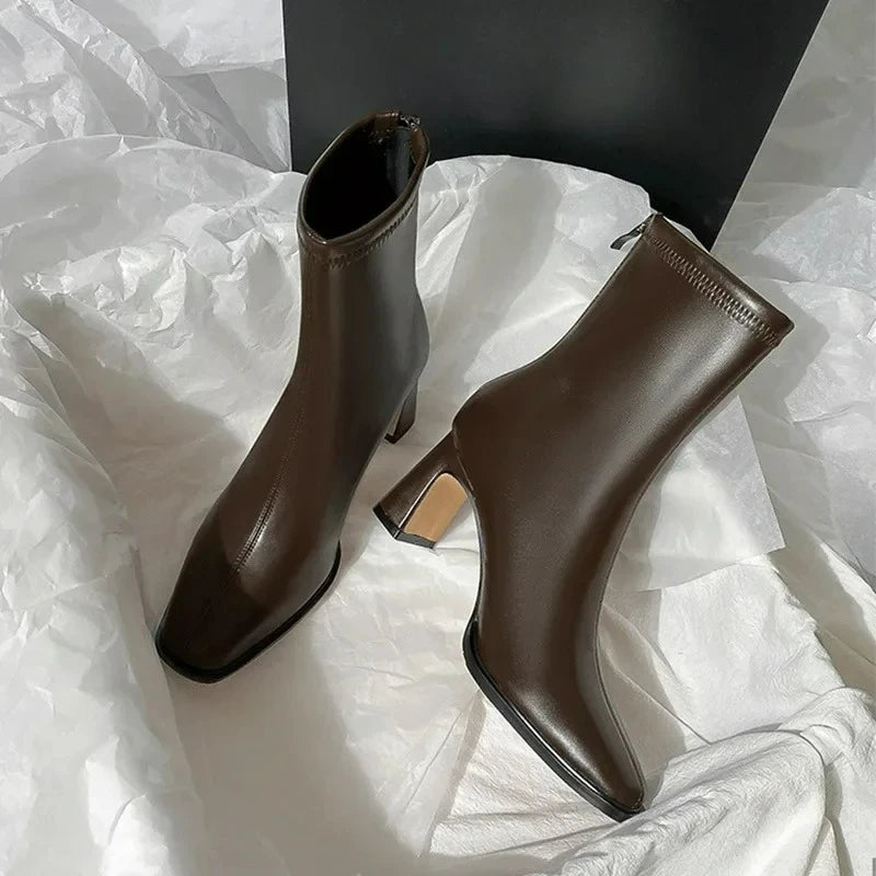 Ghete Chelsea din piele ecologică KTCZ cu fermoar, vârf pătrat - mărime EU 36-41, înălțime toc 5,5 cm, lungime ax 9 cm