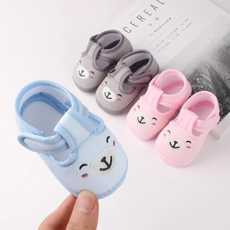 Neugeborene Cartoon Baby Schuhe 2025 - Kinder Erste Laufschuhe Weiche Sohle - Jungen Mädchen Kleinkind Frühling Herbst