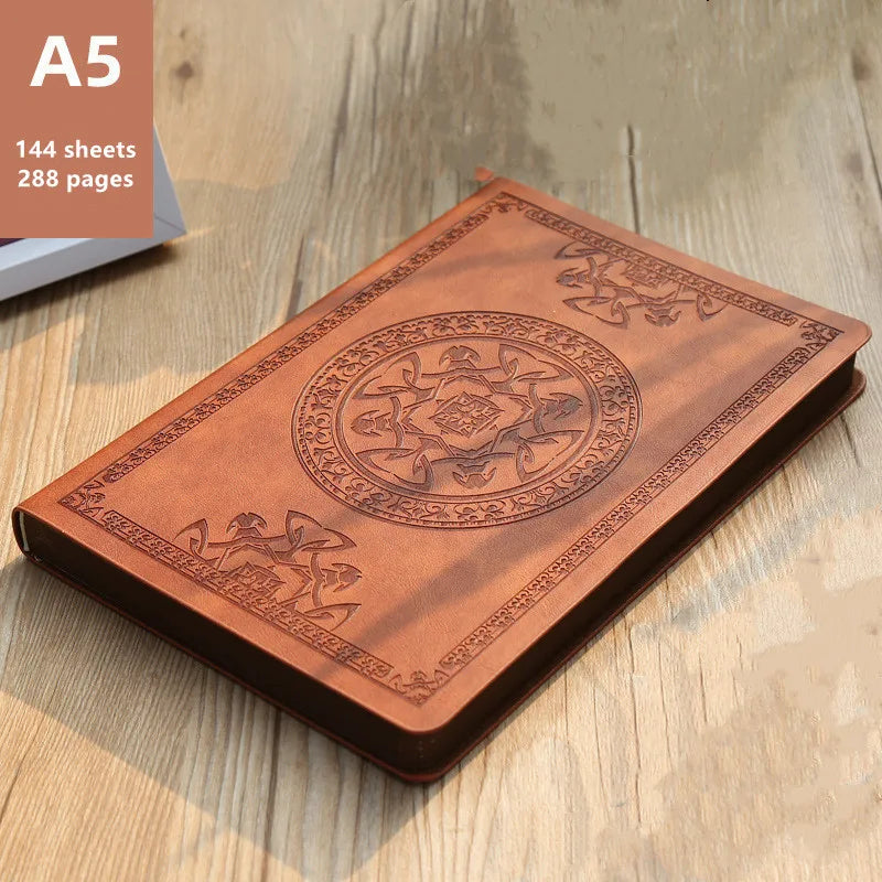 SQUMIDER A5 Geprägtes PU Leder Notizbuch - 120 Seiten