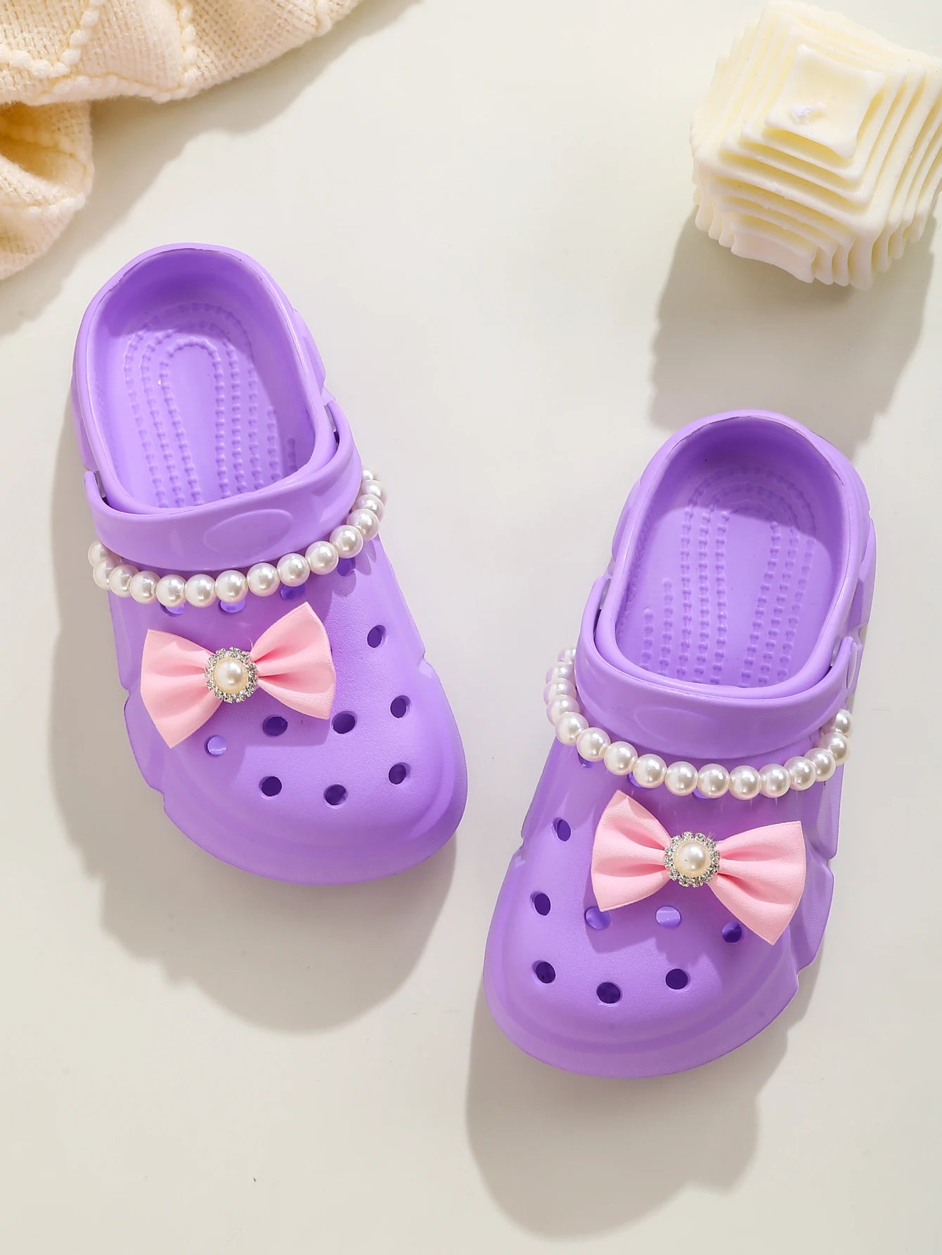 Mädchen-Clogs 2025: Atmungsaktive Schleife-Accessoires - Strand Garden Collection