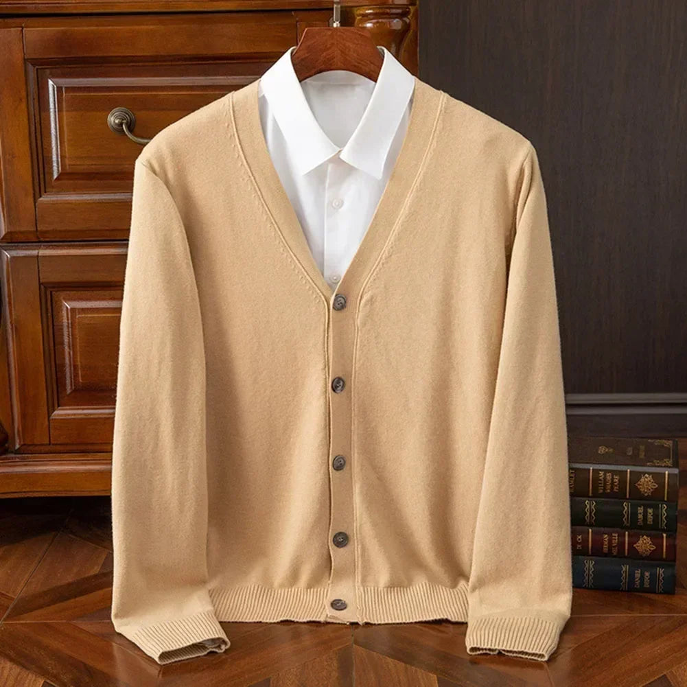 CN Cardigan V-Ausschnitt - Größe M, Polyester, Slim-Fit
