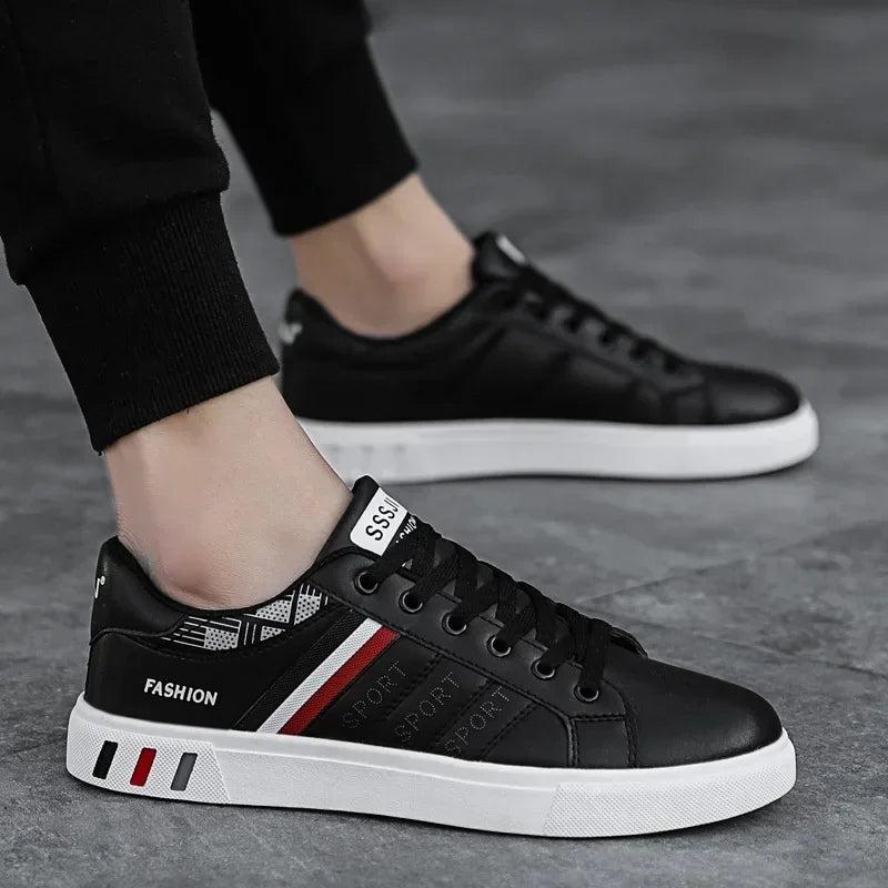 Herren-Luxus-Sneaker 2025: Qaawal Männer Flache Schuhe Luxus Herren Sneaker Frühling Herbst 2025 Outdoor Sport Schuhe für Männer Mode Vulkanisiert Schuh Tenis Para Hombre Kollektion