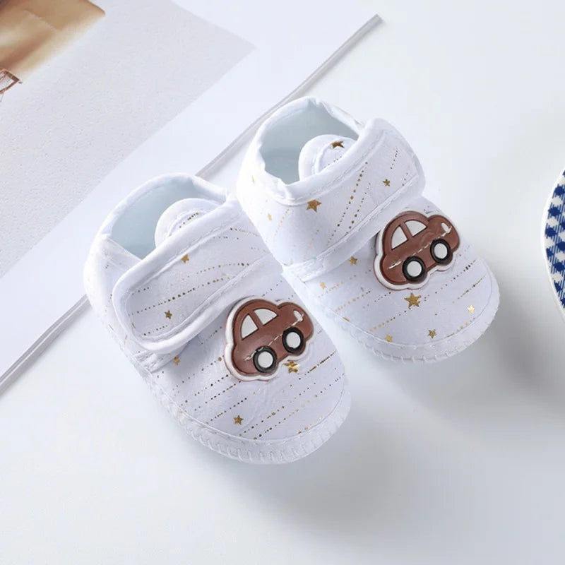 Frühling Herbst Baby Schuhe 2025 - Koreanischer Stil Cartoon Auto Muster - Weiche Sohle Stoff Schuhe 0-8 Monate