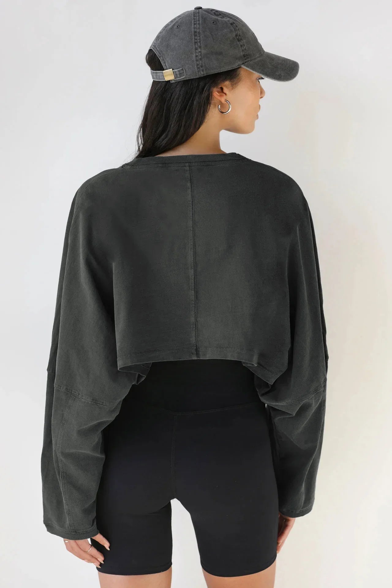 Loose fit round neck crop sweater women Short