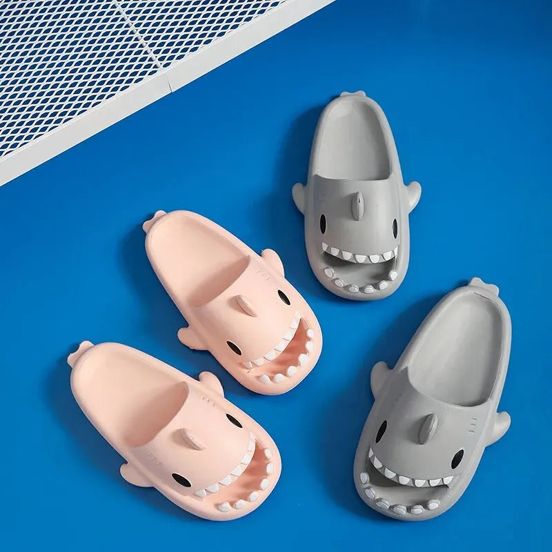 Niedlich Hai Hausschuhe Plattform Frauen Männer Innen Badezimmer Cloud Slides Paare Sommer Weich Eva Weiblich Männlich Strand Flip Flops