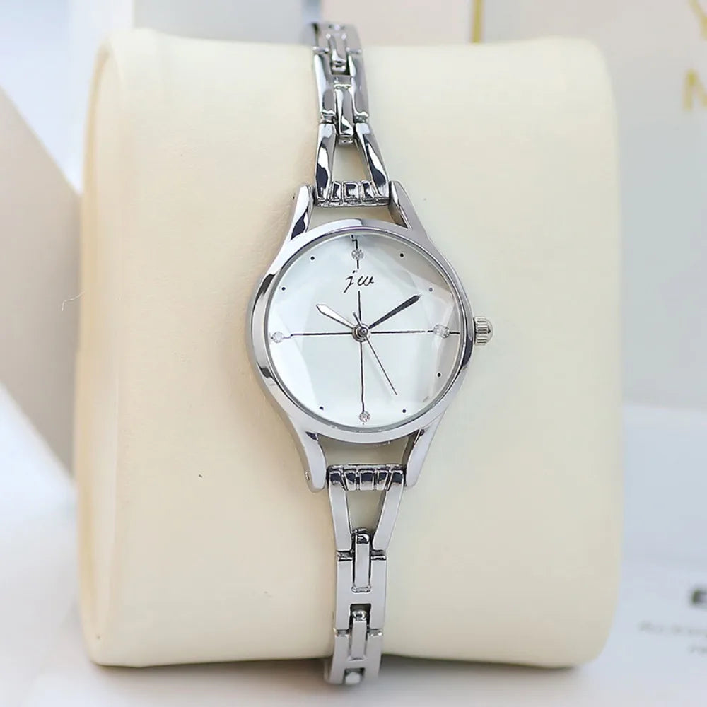 Retro Strass Uhr 2025 - Frauen Armband Uhren Elegant Roségold - Damen Luxus Quarz Armbanduhr Relojes Para Mujer