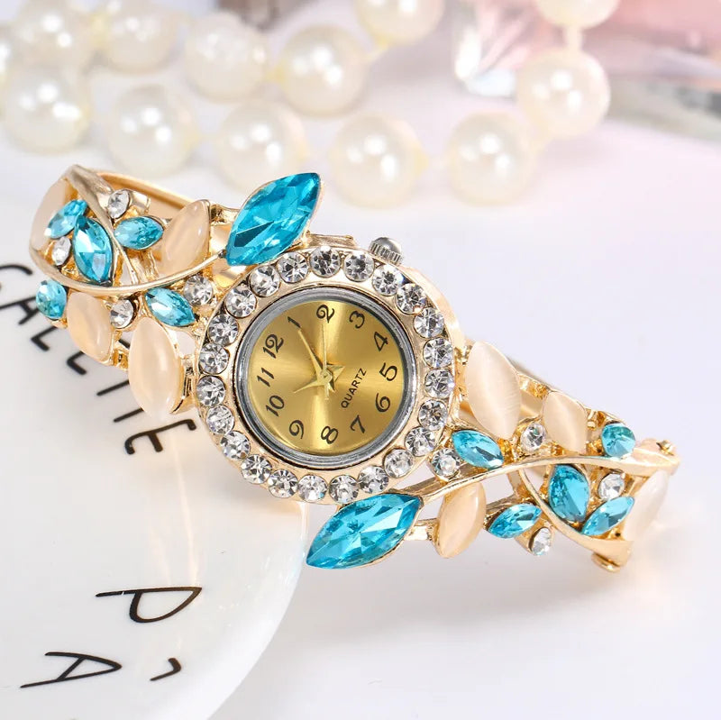Vintage Strass Blumen Damen Uhren - Luxus Weiblich Armband Uhr Stahlband - Mode Quarz Damen Uhr Geschenk