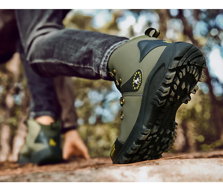Shoes for Men 2024 New Men Sneakers Leather Waterproof Mountaineering Camping Hiking Shoes Thick Sole Comfortable Running Shoes