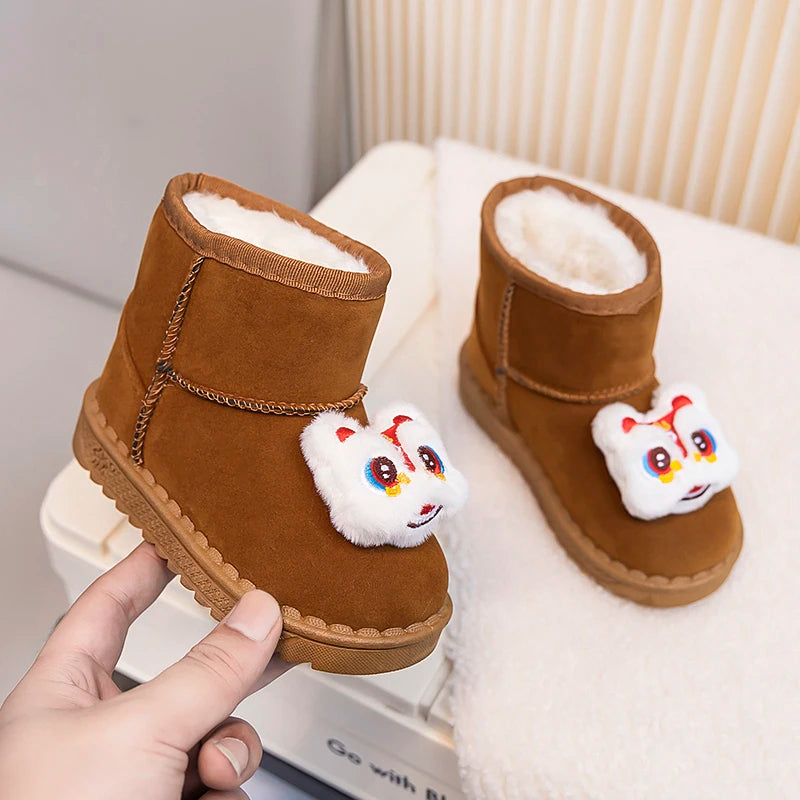 Kinder Winter Stiefel für Jungen Outdoor Neue Mädchen Schnee Stiefel Niedlichen Cartoon Mode Kausalen Kinder Outdoor Plüsch Stiefel Warme Vielseitig