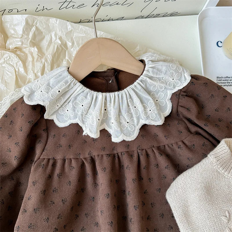 CN Zhejiang 111 Strickcardigan Floral Kleid - Größe 4-6Y, Zwei-Teilig, Baumwolle Kindermode