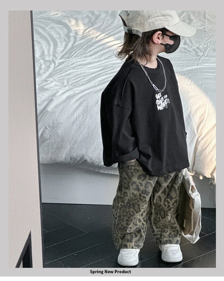 Childrens Jeans 2024 Summer New Casual Fashion Leopard Print Jeans Loose and Comfortable Childrens Clothing for Outdoor