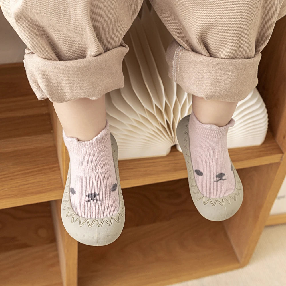 Baby Socken Schuhe 2025 - Säugling Süße Cartoon Kinder Junge Schuhe - Weiche Gummi Sohle Kind Boden Sneaker BeBe Booties Kleinkind Mädchen Erste Laufschuhe 1-3J