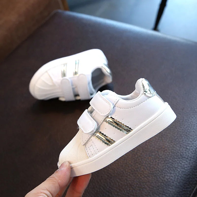 Baby Schuhe 2025 - Jungen Sneakers Mädchen Kleinkind Schuhe - PU Leder Flats Fashion Weiche Kinder Casual Schuhe