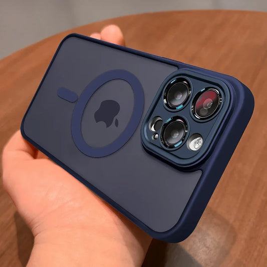 iPhone-Hülle 2025: Magnetic-Luxury Matte-Translucent - MagSafe Armor Collection