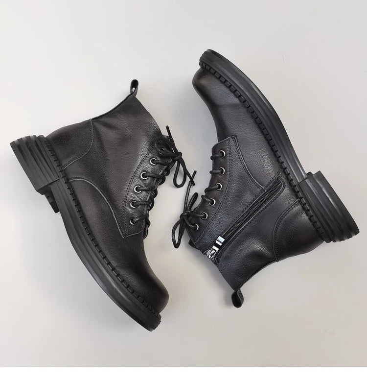 Ghete la gleznă Careaymade, piele naturală, variantă lată - mărime mare, înălțime toc 3-5 cm, căptușeală din lână