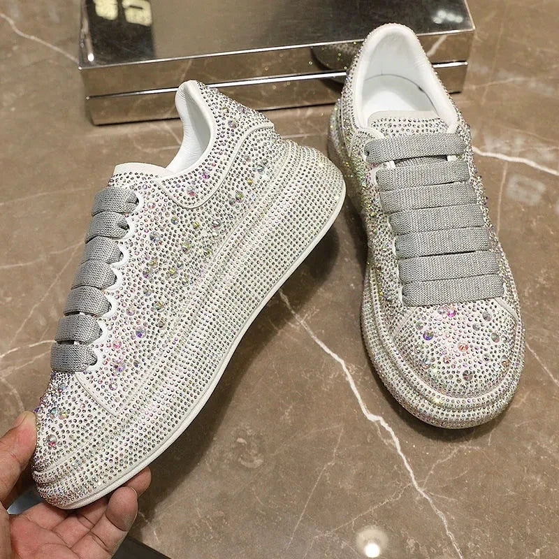 New Brand Women Fashion Casual Glitter Sparkling Sneakers Women Encrusted Lace Up Shoes White Sole Fashion Street Sneakers Shiny