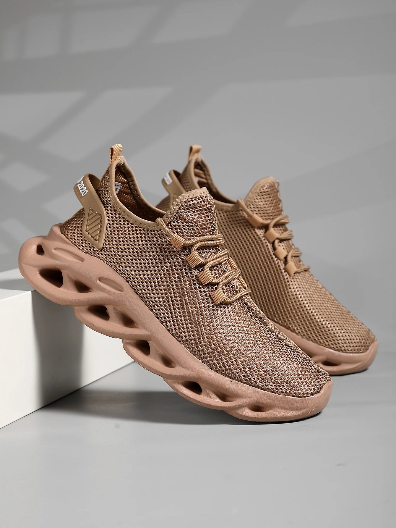 Herren-Laufschuhe 2025: EALSQN Männer Sport Laufen Schwarz Jogging Schuhe Lässige Sneaker Braun Outdoor Atmungsaktiv Mesh Frauen Leicht Stoßdämpfung Schwarz Tennis Kollektion