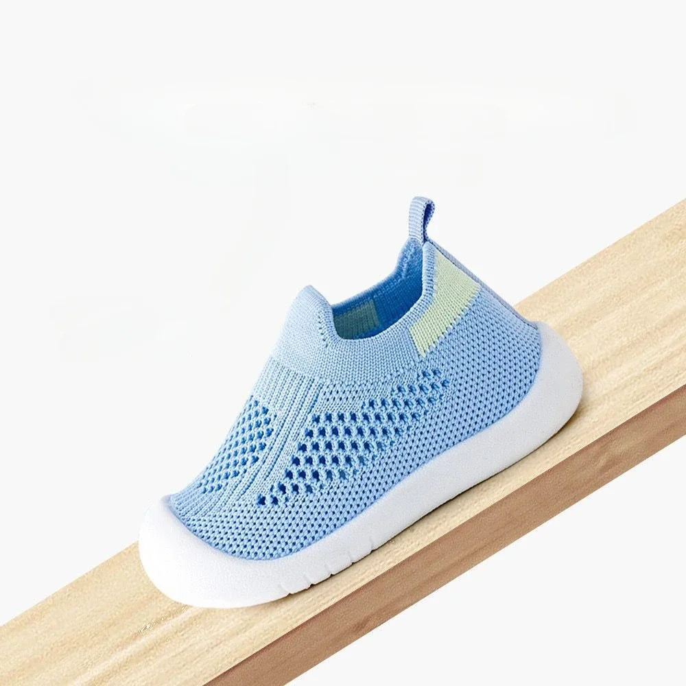 Luna Baby Weiche Sohle Mesh Atmungsaktiv - Rutschfest 22-24