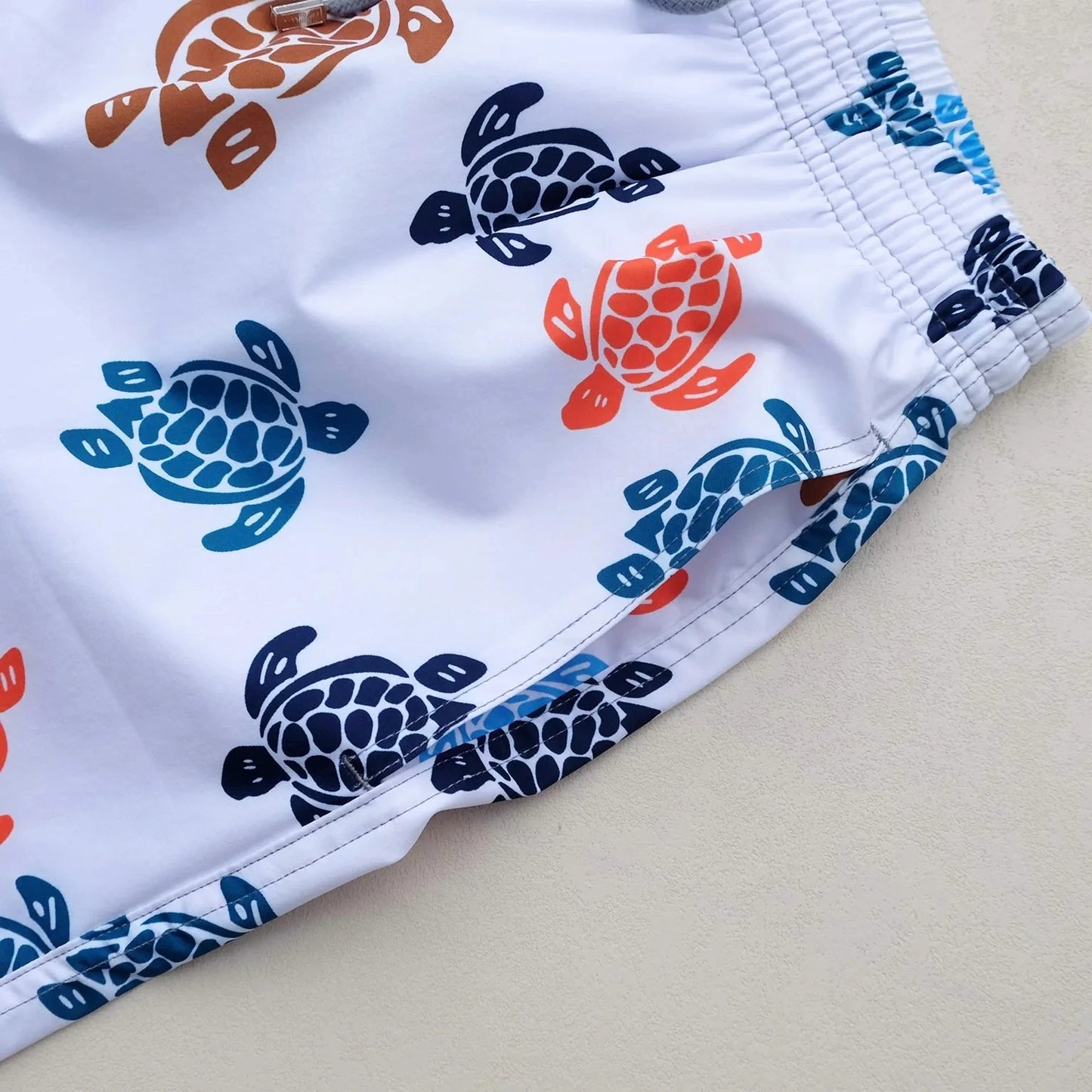 Mens Fashionable And Sexy Brand Beach Surf BoardShorts Swimwear Waterproof Quick Drying Bermuda Bathing Shorts Sexy Boardshorts