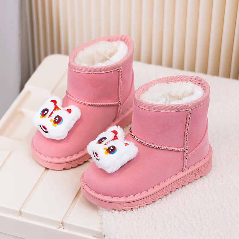 Kinder Winter Stiefel für Jungen Outdoor Neue Mädchen Schnee Stiefel Niedlichen Cartoon Mode Kausalen Kinder Outdoor Plüsch Stiefel Warme Vielseitig
