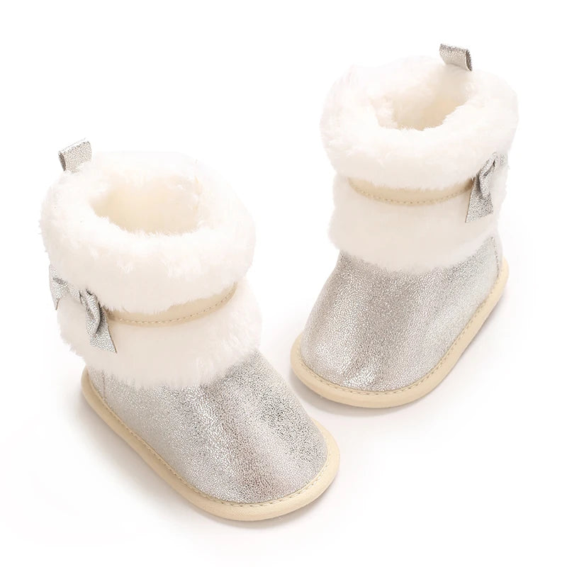 Baby-Schneestiefel für Mädchen, 2025, Winter, neue Baby-Baumwollschuhe, Mädchenmode, glänzende kurze Stiefel mit dicken Samt-Baumwollstiefeln