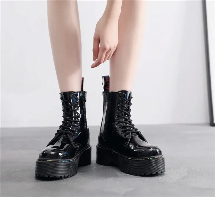 Ghete cu platformă din piele naturală CN Guangdong - Înălțimea tocului 3-5 cm, Platformă 2 cm, Mărimea EU 36-41