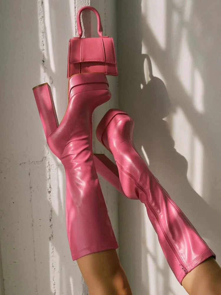 Ghete peste genunchi KarinLuna cu toc cu platformă - lungimea tijei deasupra genunchiului, înălțimea tocului 8 cm, mărime standard