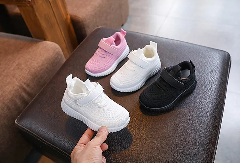 Kinder Schuhe 2025 - Frühling Sommer Kids Sneakers - Weich Atmungsaktiv Mesh Jungen Mädchen Schule Outdoor Sport