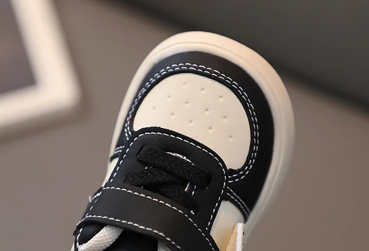 Neue Baby Schuhe 2025 - Frühling Herbst Weiche Sohle Kleinkind - Jungen Sport Schuhe Neue Weiße Mädchen Atmungsaktiv Rutschfest