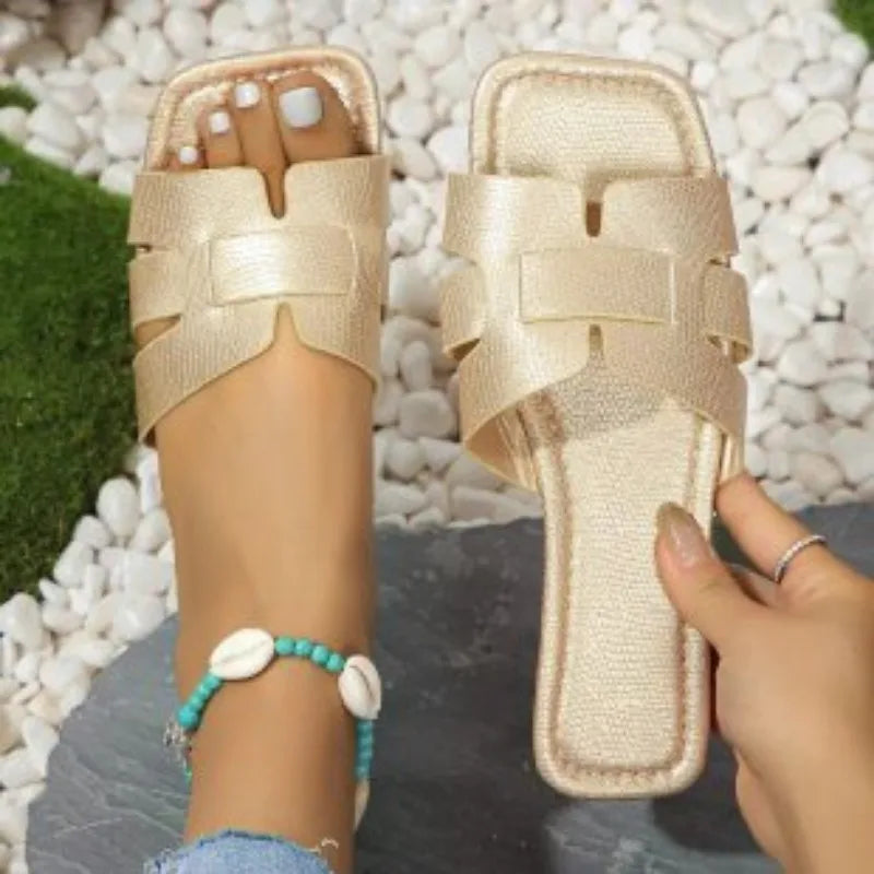 Summer Slippers Women Flat Luxury Outdoor Beach Flip Flops Female Sandals Trend Design Slides Shoes for Woman