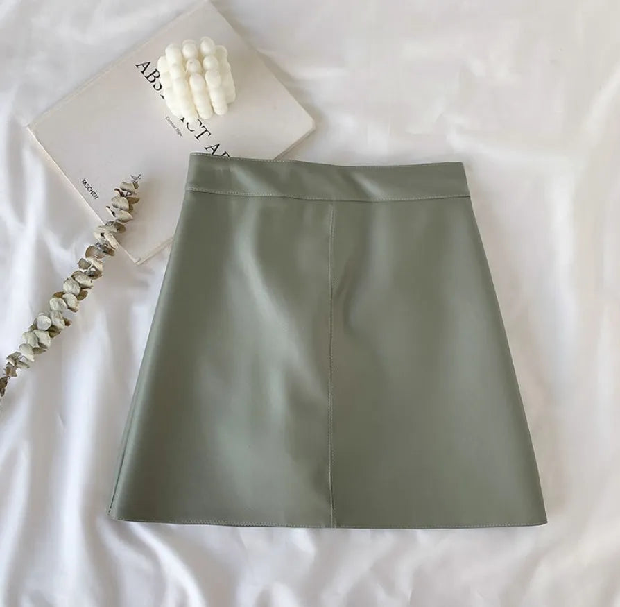 CN Minirock Hohe Taille Reißverschluss - Größe M PU Weinrot