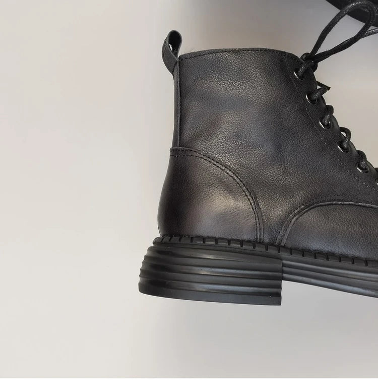 Ghete la gleznă Careaymade, piele naturală, variantă lată - mărime mare, înălțime toc 3-5 cm, căptușeală din lână