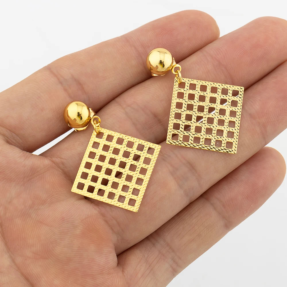 Preț 10 USD 3D placat cu aur lanț lung pentru femei colier declarație la modă personalitate guler geometric frunze pandantiv talie lanț bijuterii accesoriu Preț 10 USD